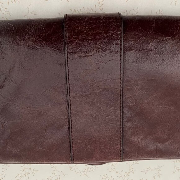 Hobo Foldover Clutch in Brown Crinkle Leather - Picture 4 of 7
